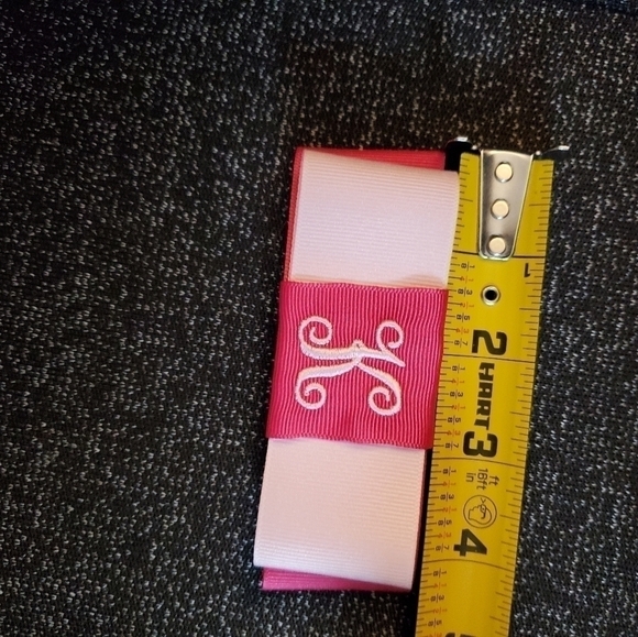 "K" Monogram Hairbows - Picture 6 of 6